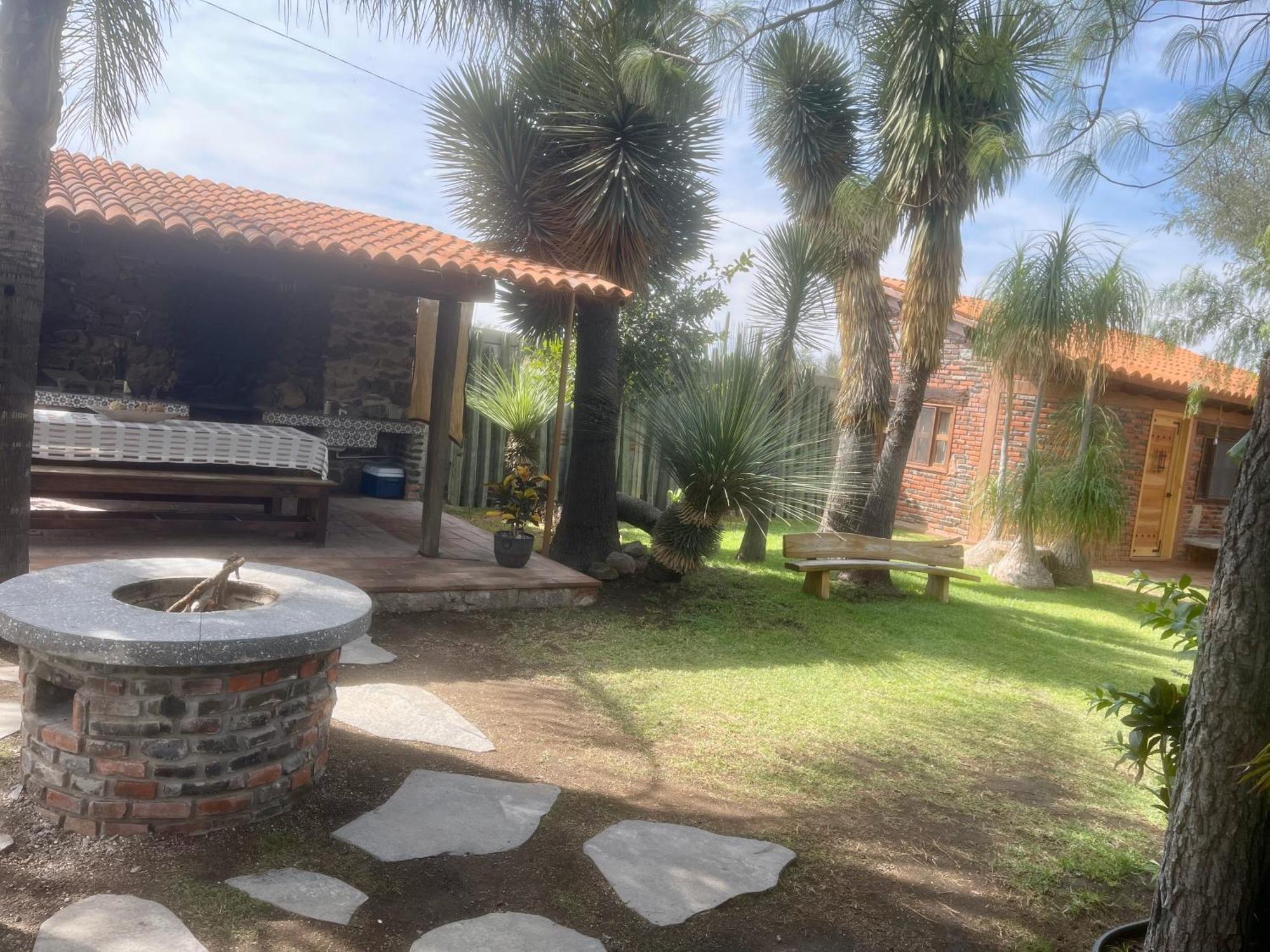 Cabana Magnolias Con Albercajacuzzi Tequisquiapan Eksteriør billede