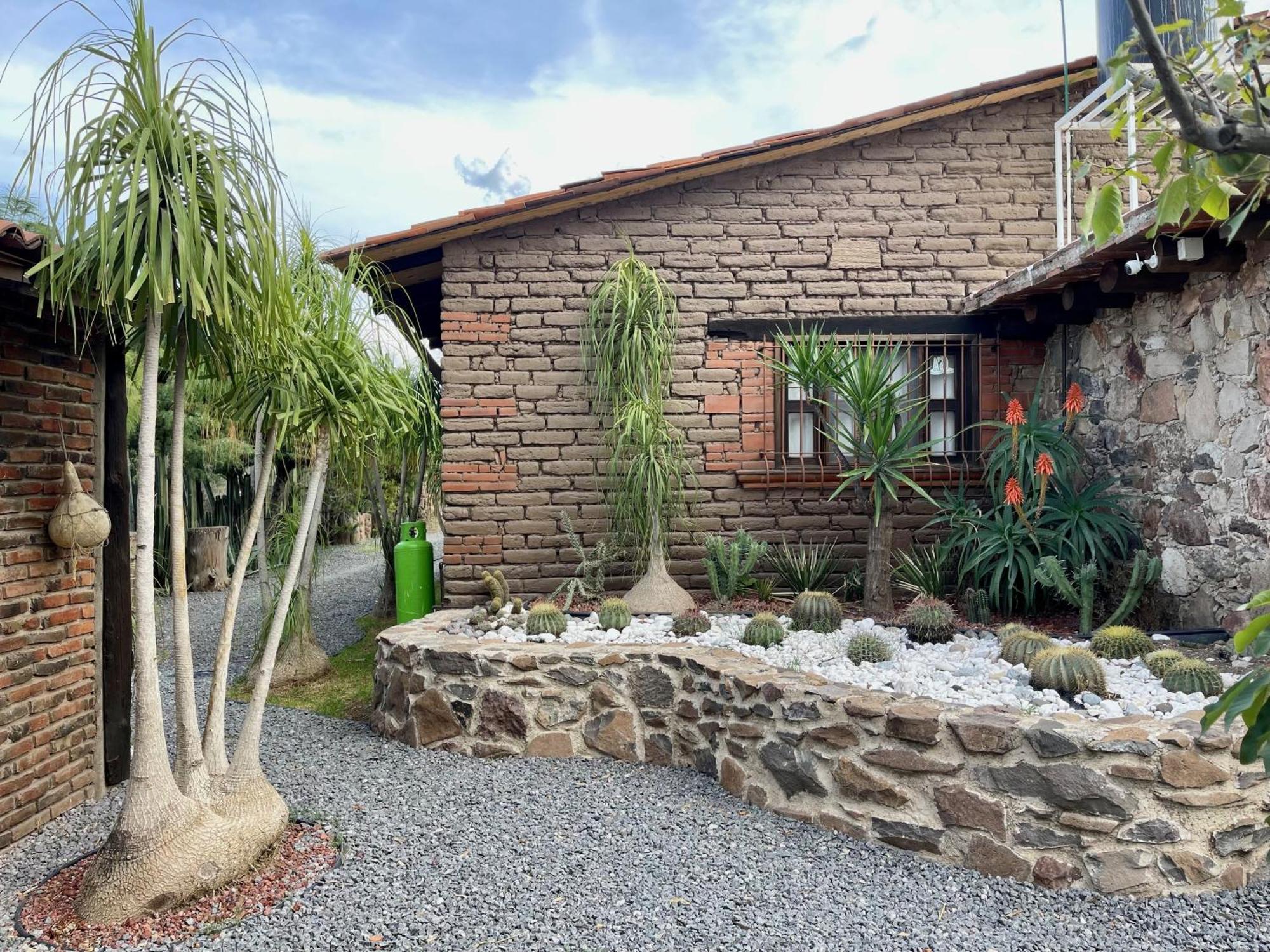 Cabana Magnolias Con Albercajacuzzi Tequisquiapan Eksteriør billede