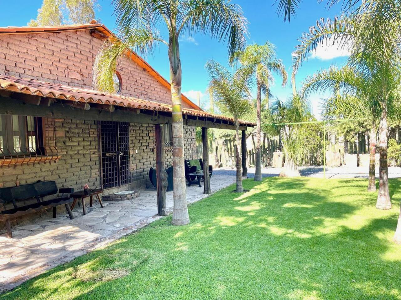 Cabana Magnolias Con Albercajacuzzi Tequisquiapan Eksteriør billede