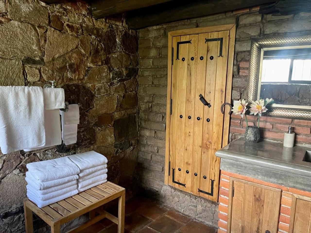 Cabana Magnolias Con Albercajacuzzi Tequisquiapan Eksteriør billede